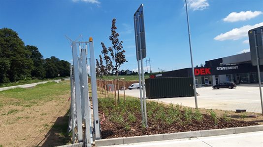 Sadové úpravy a výsadba zeleně,  firma DEK, Žďár nad Sázavou